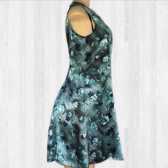 DBY ltd. Dresses & Skirts - Vintage DBY Ltd. Floral dress Size 5 / 6